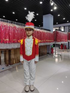 北京红色儿童鼓号队服装学生鼓乐队服装行进管乐队演出服装设计