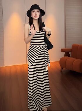 气质条纹披肩针织无袖背心连衣裙女2026夏季收腰修身显瘦长裙套装