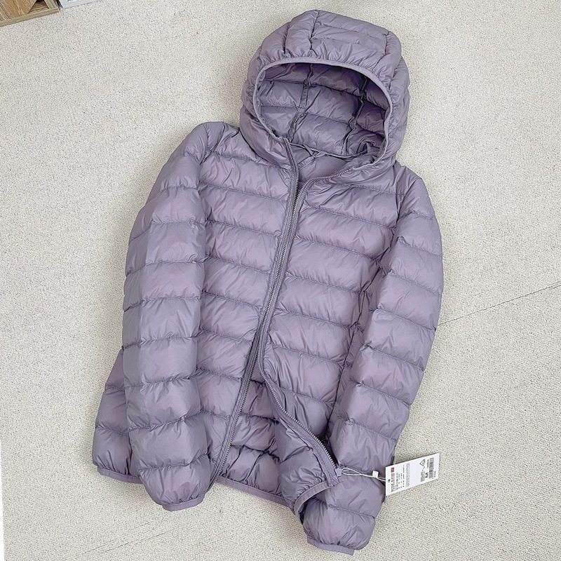 优品轻便女简约连帽羽绒服