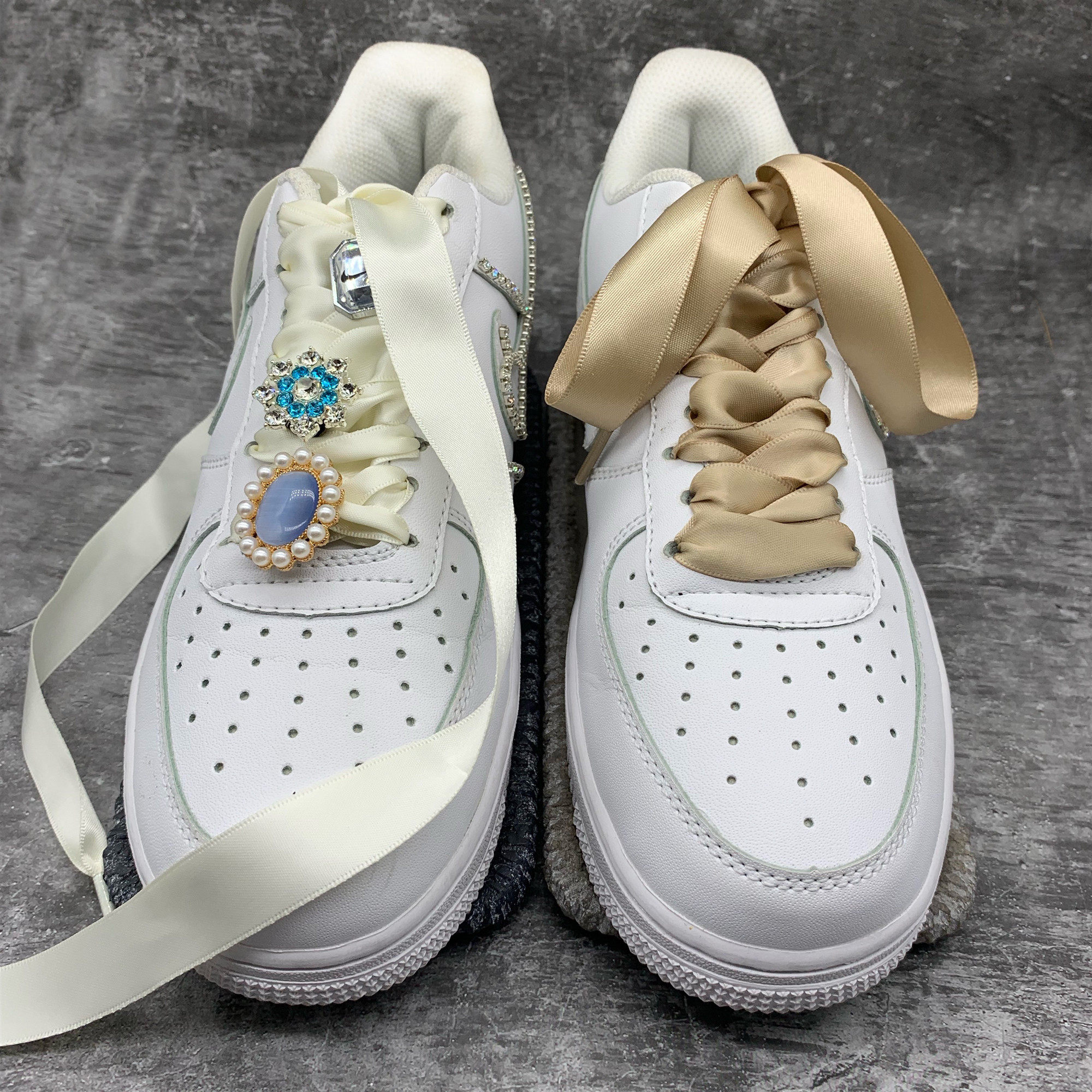 适配空军一号加宽白色小白鞋丝绸