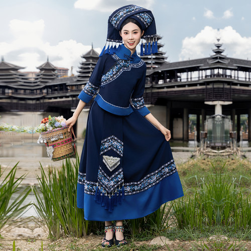 广西壮族服装成人三月三少数民族舞蹈服饰女盛装壮锦刺绣演出长裙