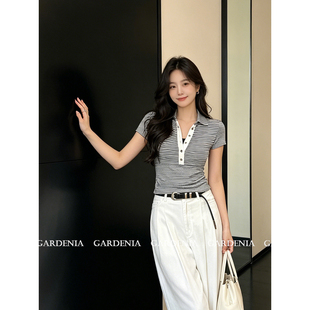 Gardenia 黑白条纹短款收腰T恤女夏季新款小众修身显瘦Polo领上衣