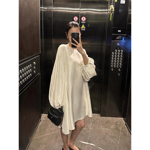 法式高级感圆领褶皱长袖连衣裙