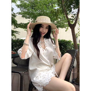 Gardenia 亚麻白重工镂空提花v领短袖T恤女装宽松休闲短裤两件套