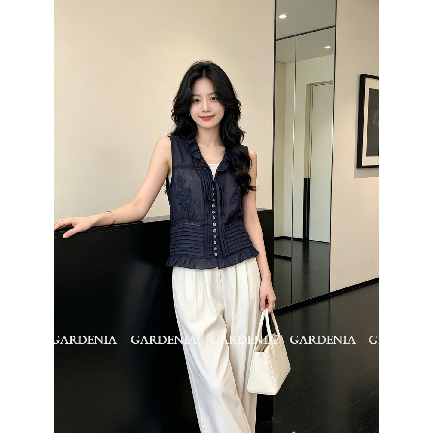 Gardenia 复古藏青刺绣荷叶边V领无袖马甲女夏季坎肩显瘦外搭上衣