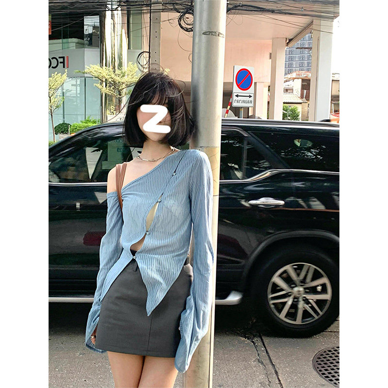 Gardenia 性感辣妹斜领露肩长袖针织衫女不规则镂空开叉露脐上衣
