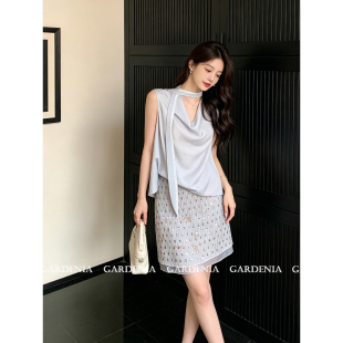 Gardenia 法式气质飘带荡领无袖上衣女设计感亮片A字半身裙两件套