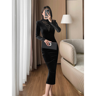 显瘦包臀小黑裙 蕾丝拼接半高领修身 高级感黑色丝绒连衣裙冬季 新款