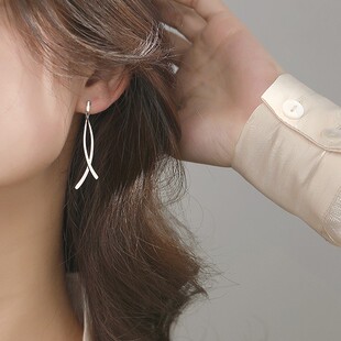 纯银线条交叉耳环韩国设计感通勤款耳饰气质长款显瘦流苏鱼尾耳坠