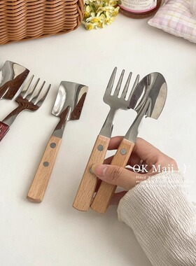 不锈钢勺子叉子西瓜勺子高颜值创意餐具铁锹勺子可爱水果叉甜品勺