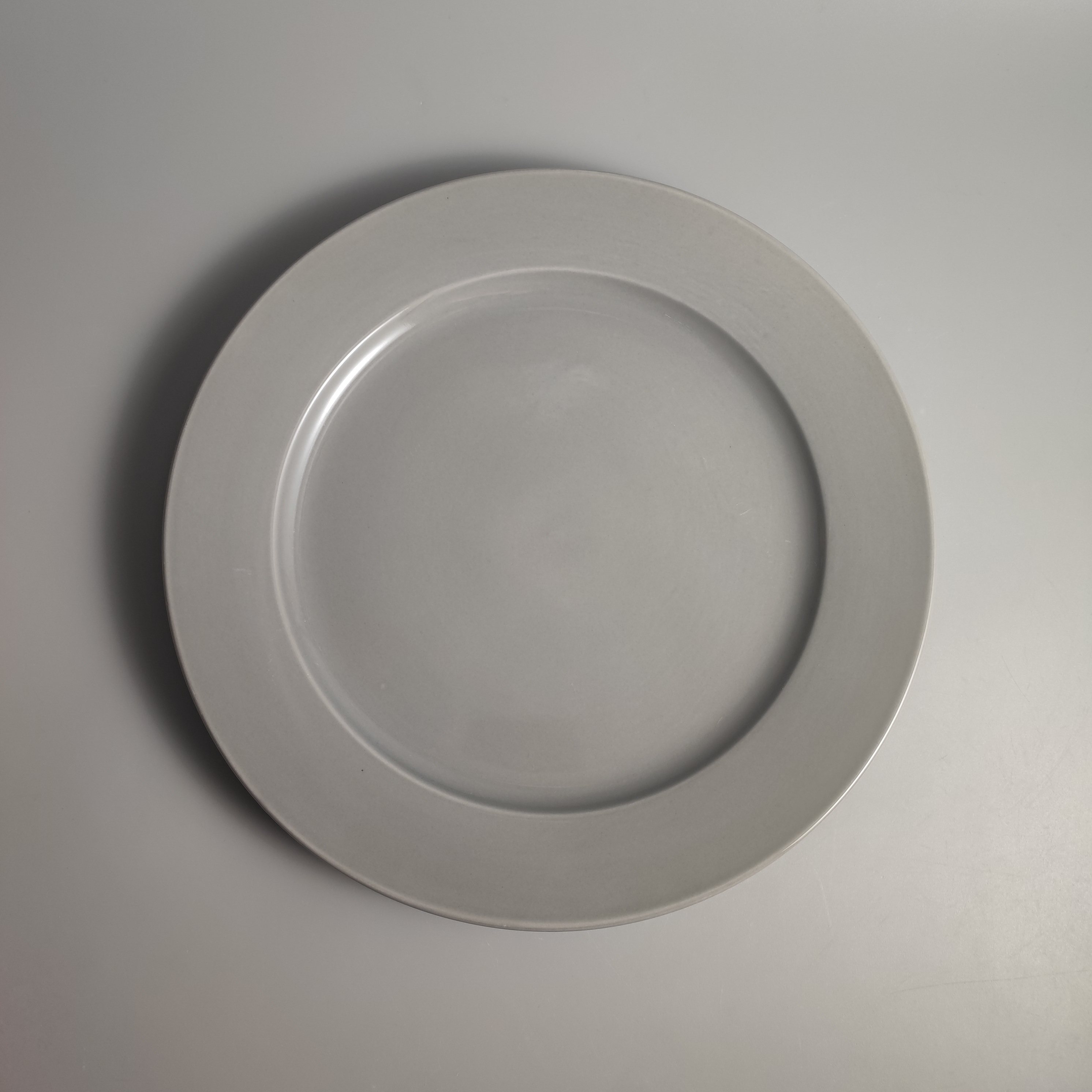 外贸瑕疵简约灰色陶瓷圆形餐盘商用家用牛排意面轻食漂亮大号盘子