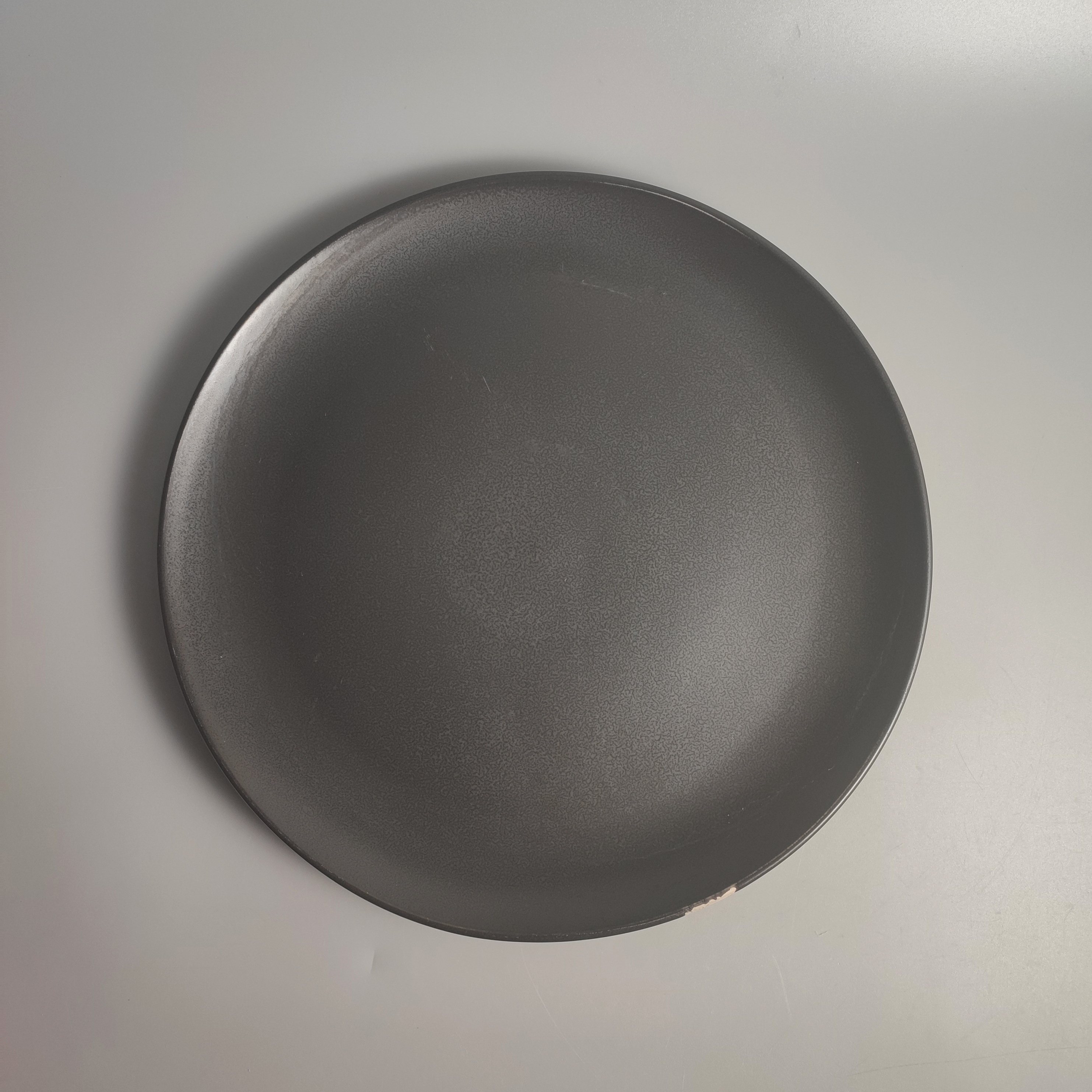 外贸瑕疵日式极简风圆形陶瓷菜盘黑色简约餐具13英寸商用大号盘子