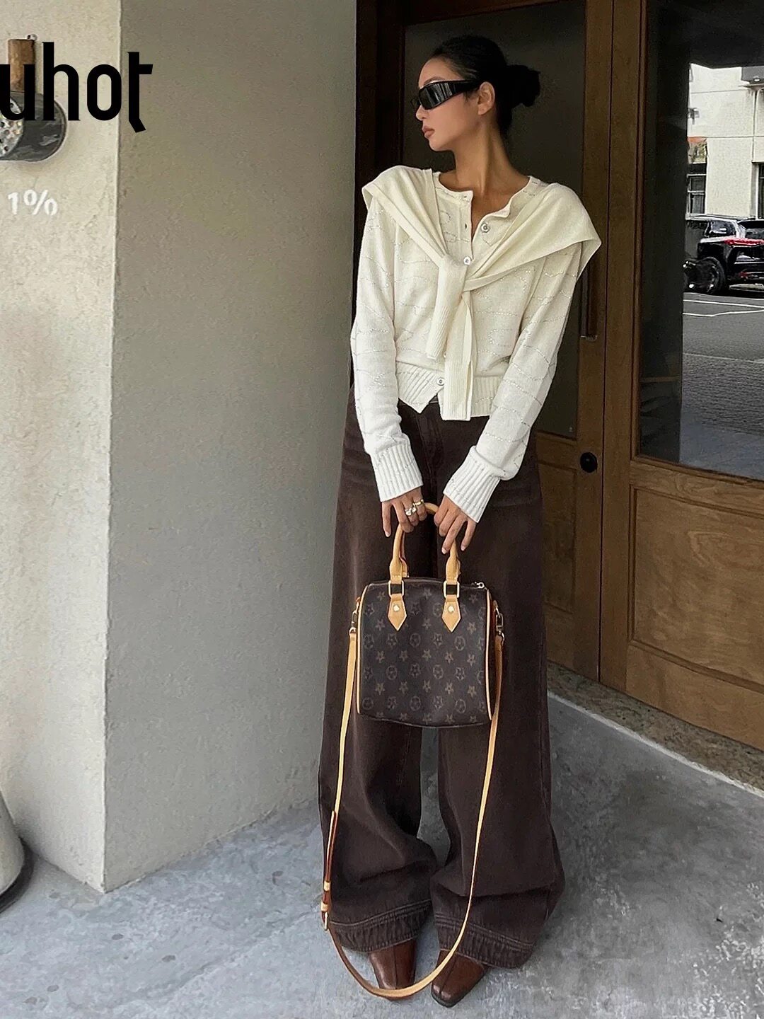 uhot/诱货花/白色烫钻披肩羊毛开衫秋冬质感穿搭25新款 UWWW3Z161