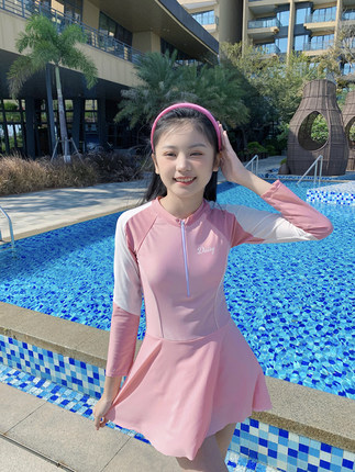 女童泳衣连体中大儿童长袖游泳衣2024新款保守初中生专业泳装防晒