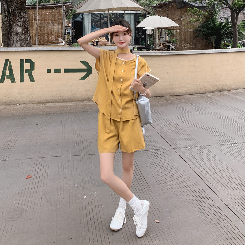 黄色高级感套装女2025夏季新款韩系复古超好看短袖衬衫短裤两件套,女装套装/套裙,浙宝128A