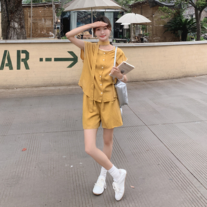 黄色高级感套装女2025夏季新款韩系复古超好看短袖衬衫短裤两件套图片