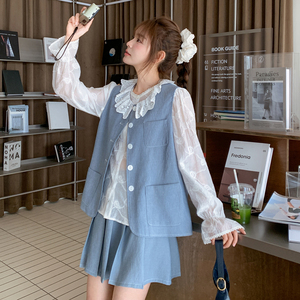 韩系设计感套装女2026新款超火减龄上衣马甲百褶裙穿搭三件套图片