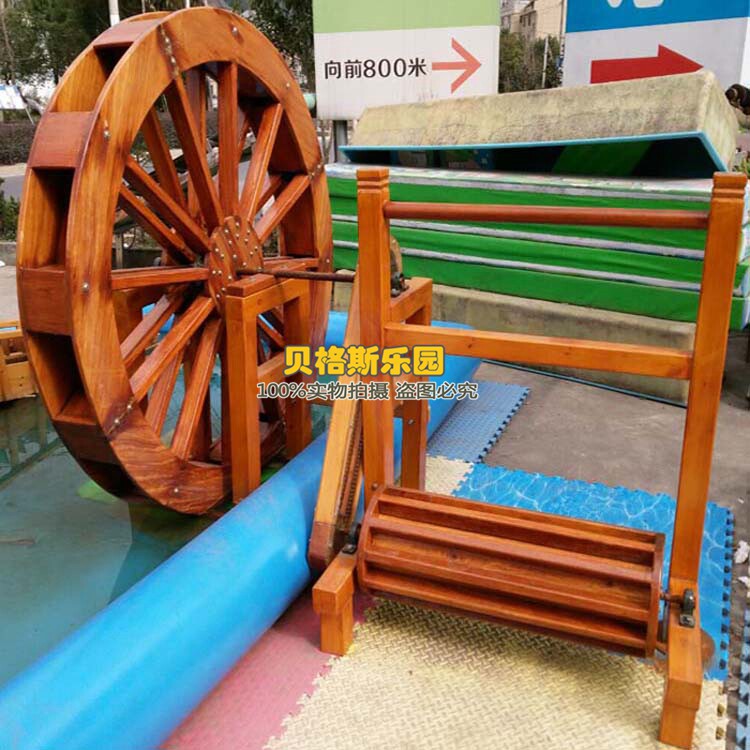 幼儿园进口木手摇水车大型木制玩具户外水池手摇水车脚踏式水轮车