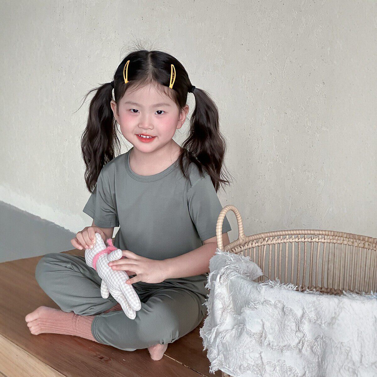 儿童纯棉家居服套装2026女童夏季薄款短袖睡衣宝宝空调服可外穿潮