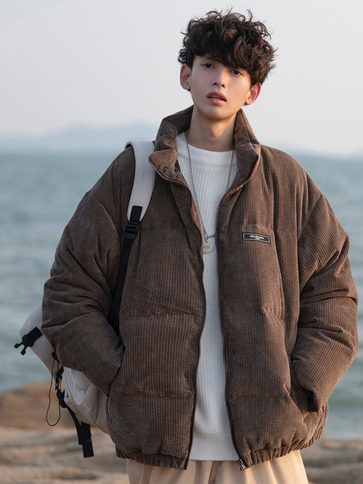 라벨이 붙은 코듀로이 다운 재킷 남성 겨울 느슨한 일본 CITYBOY 두꺼운 빵 재킷 복고풍 스탠드 칼라 재킷