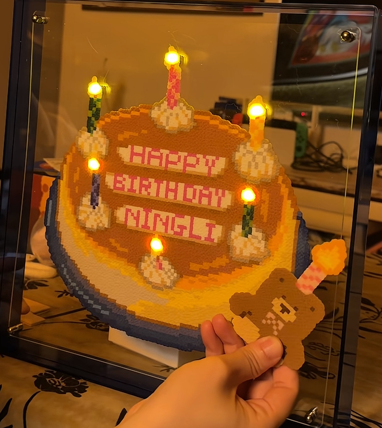 拼豆成品生日蛋糕可亮灯图片