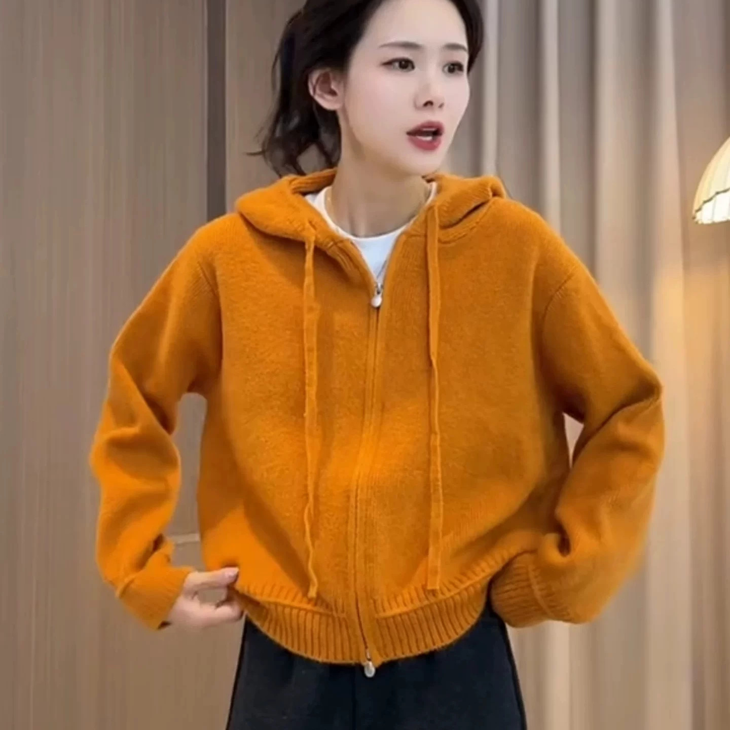 秋冬连帽拉链抽绳显白针织开衫