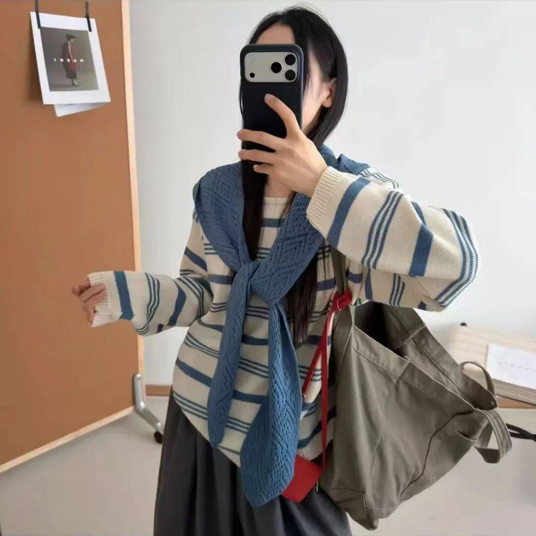 秋冬慵懒风条纹毛衣披肩两件套