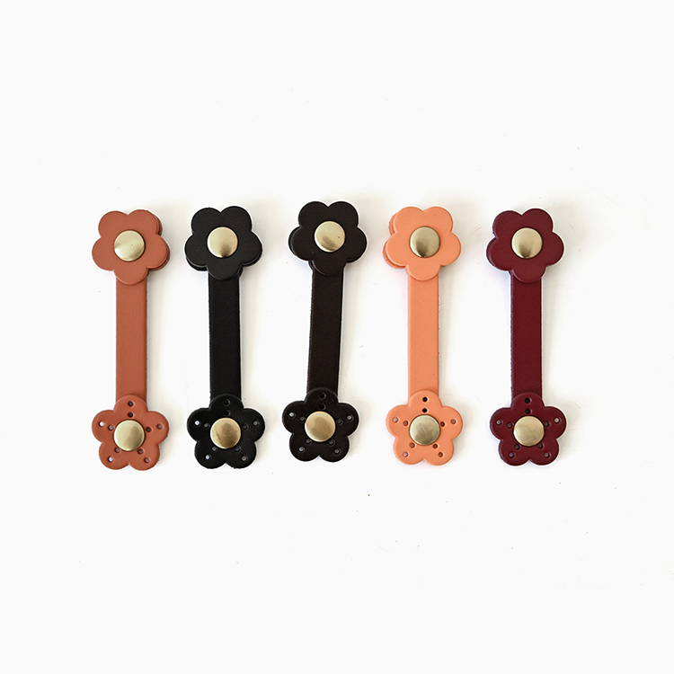 手缝皮搭扣花片真皮牛皮搭扣