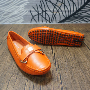 浅口单鞋 一脚蹬圆头女鞋 真皮牛皮女士豆豆鞋 13春夏新款