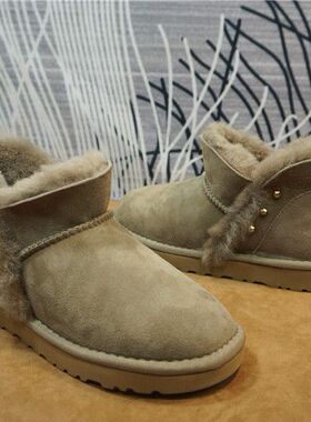 22-16A真皮羊皮毛一体羊毛雪地靴 短筒靴 冬季新款保暖棉靴