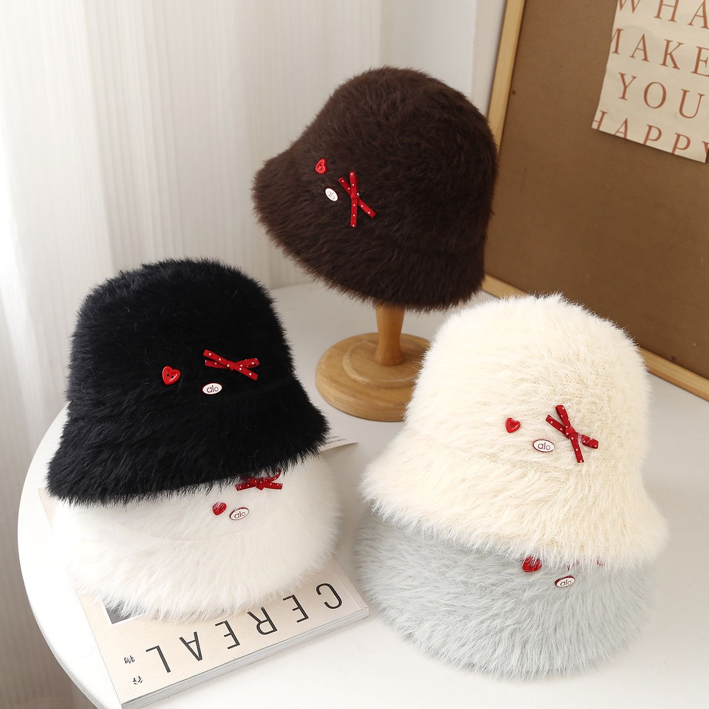 秋冬韩版可爱蝴蝶结字母爱心毛绒渔夫帽秋冬保暖帽水桶帽子盆帽女