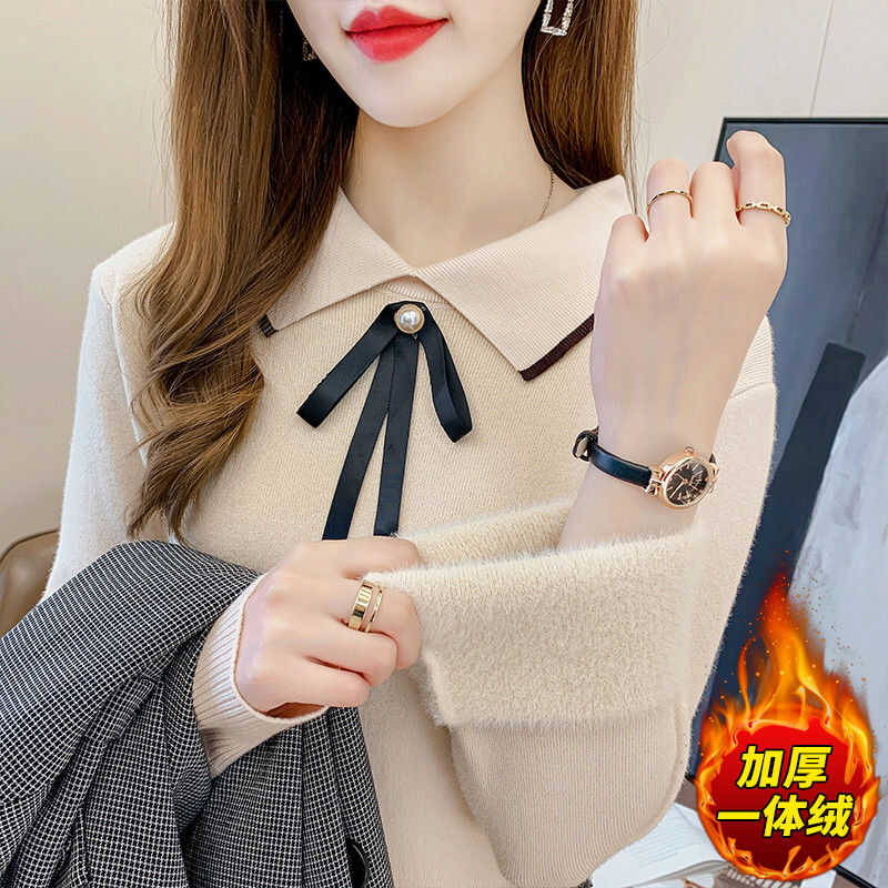 冬季加绒加厚毛衣女2024新款百搭短款娃娃领时尚一体绒内搭打底衫