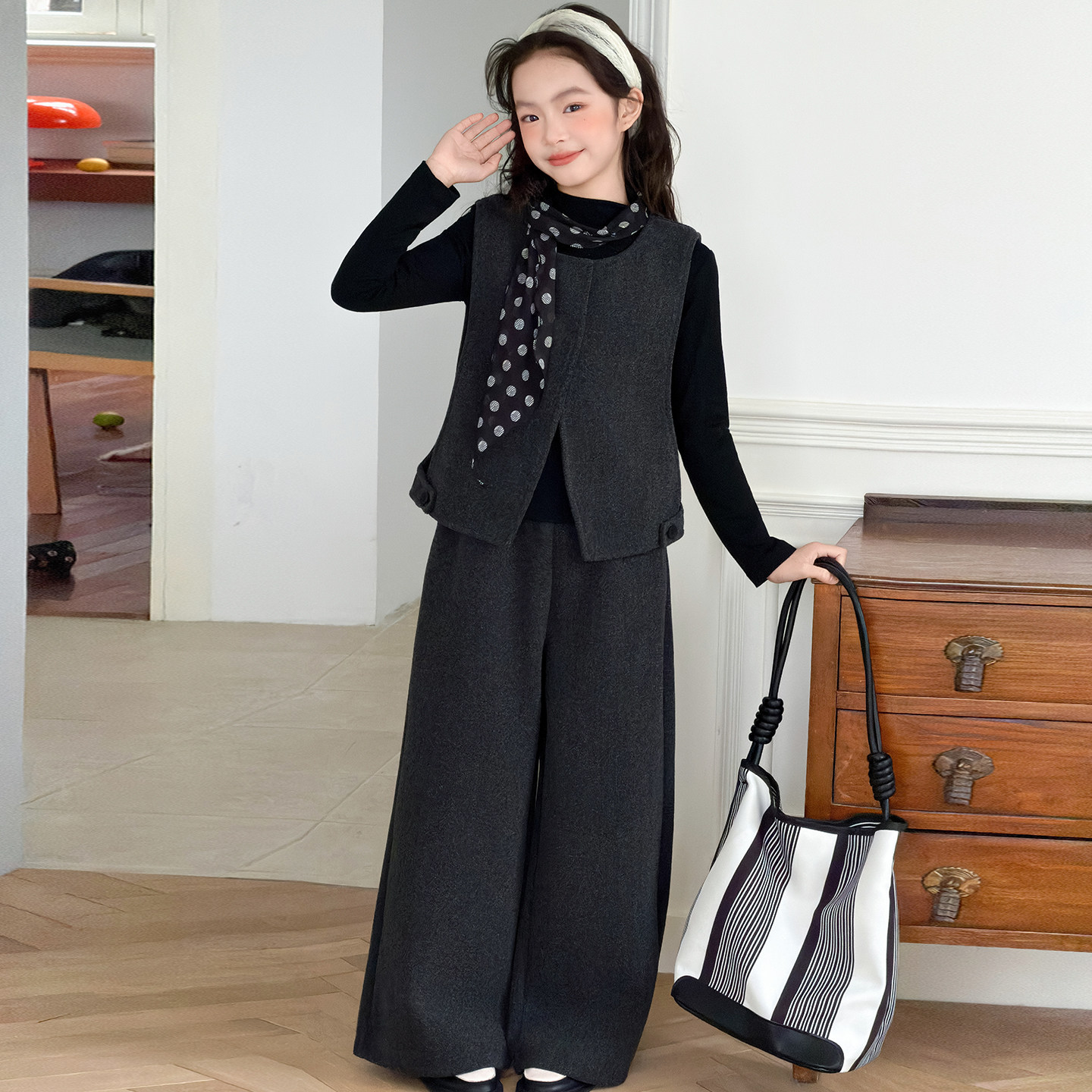 女童春季套装2026新年儿童毛呢马甲阔腿裤女大童打底衫春装三件套,童装/婴儿装/亲子装,套装,淘宝优惠券,粉丝福利购,淘宝优惠卷