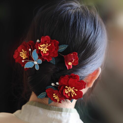 秋冬新中式蝴蝶发夹红色山茶花低丸子头旗袍古风配敬酒服中式夹子