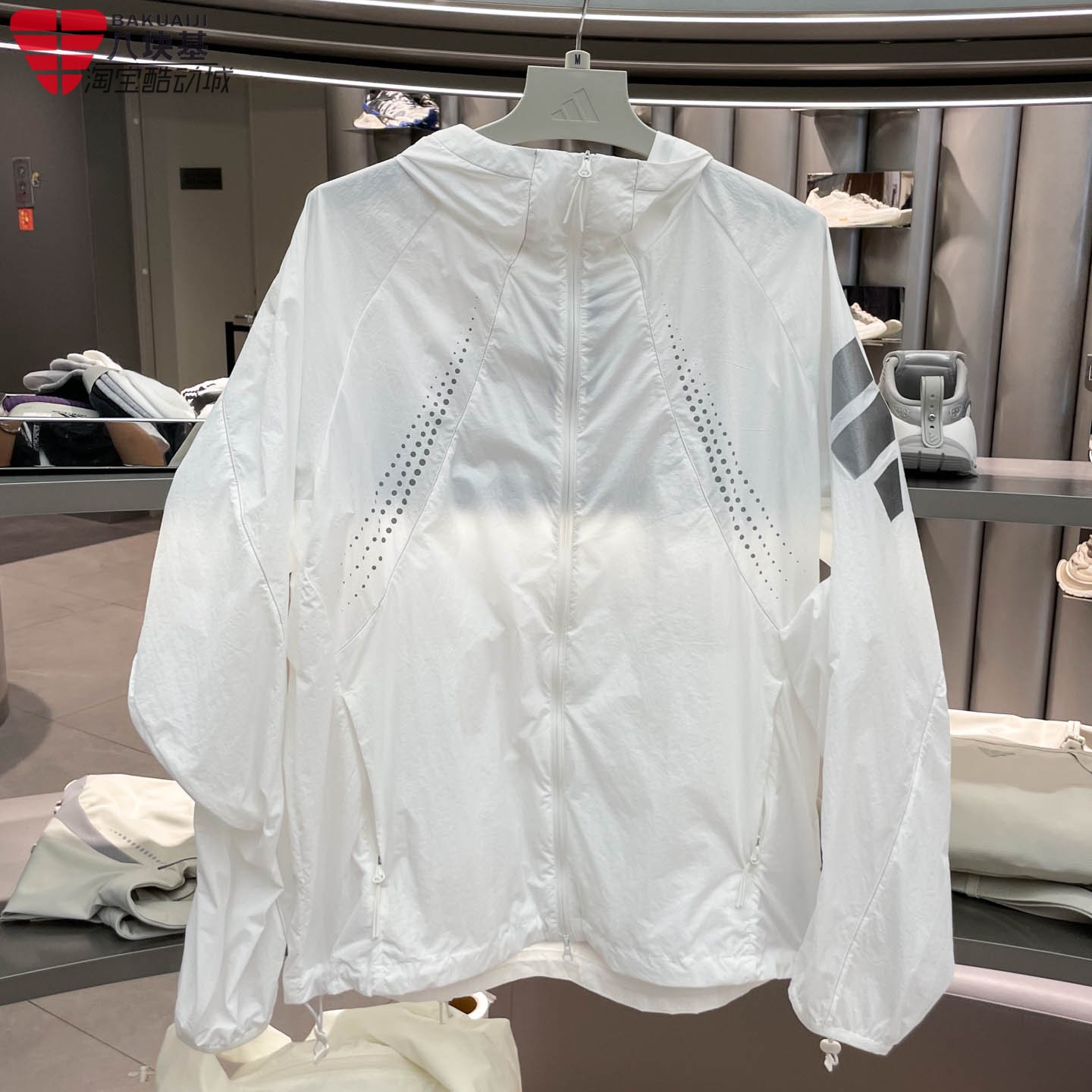 adidas阿迪达斯男款2026休闲FOS WOVEN JACKET透气连帽外套KW0104