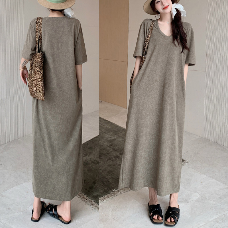 2025夏天韩国V领T恤连衣裙女加长款过膝宽松大码显瘦直筒懒人长裙