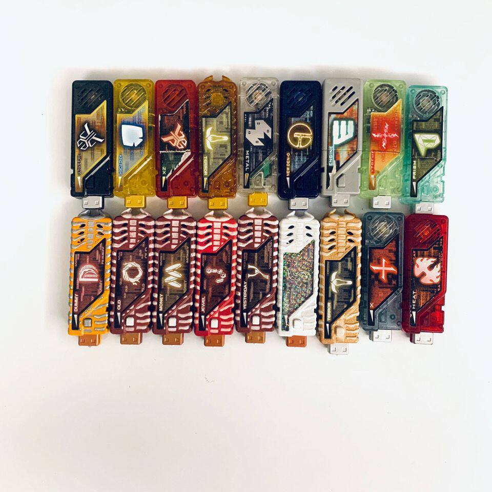 记忆体u盘万代假面骑士W