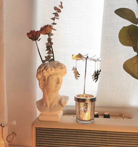 Вращающаяся свеча серебряная железа INS Мечтательная свеча ароматерапия железная романтическая ретро -плюс