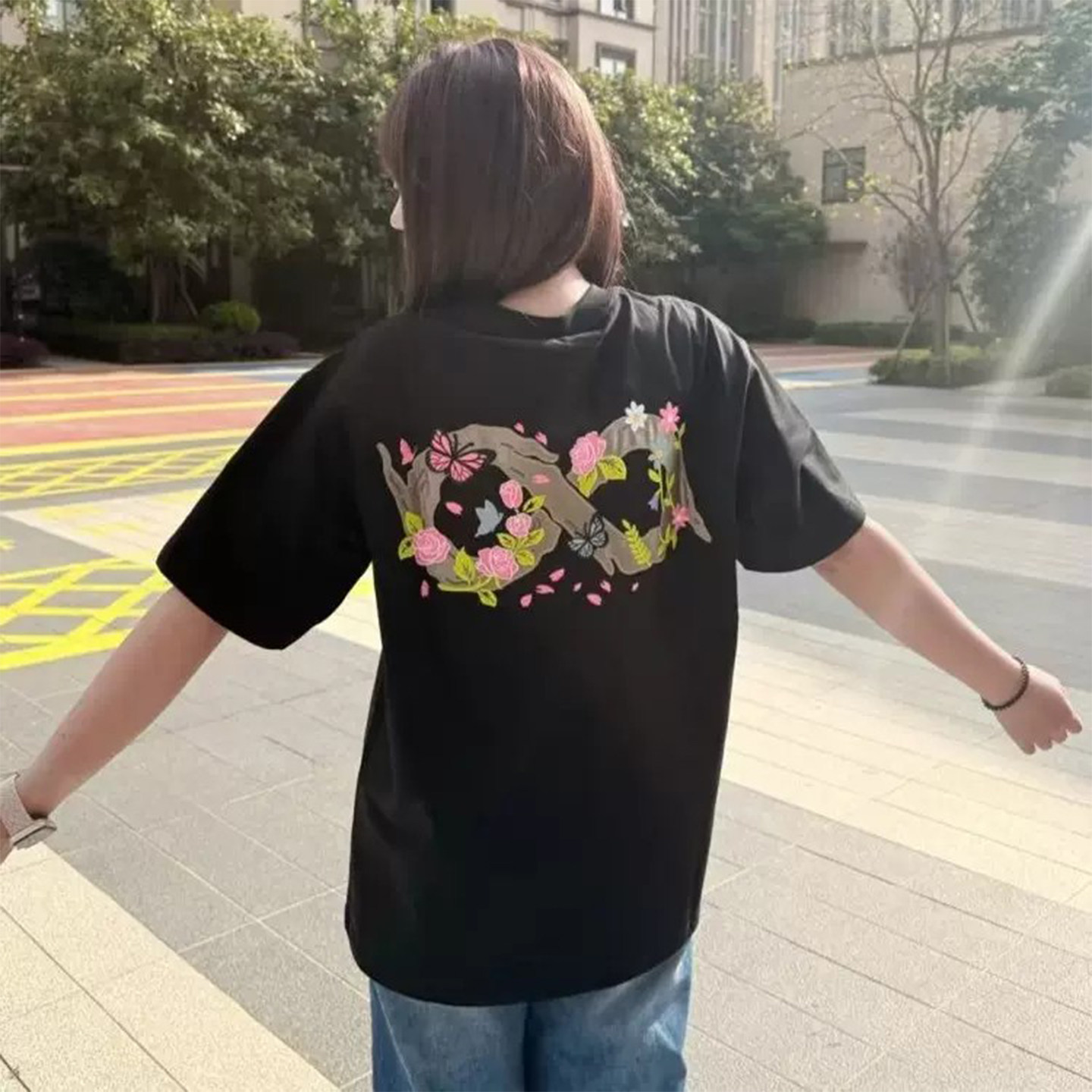 美式花卉刺绣宽松短袖女学生T恤图片