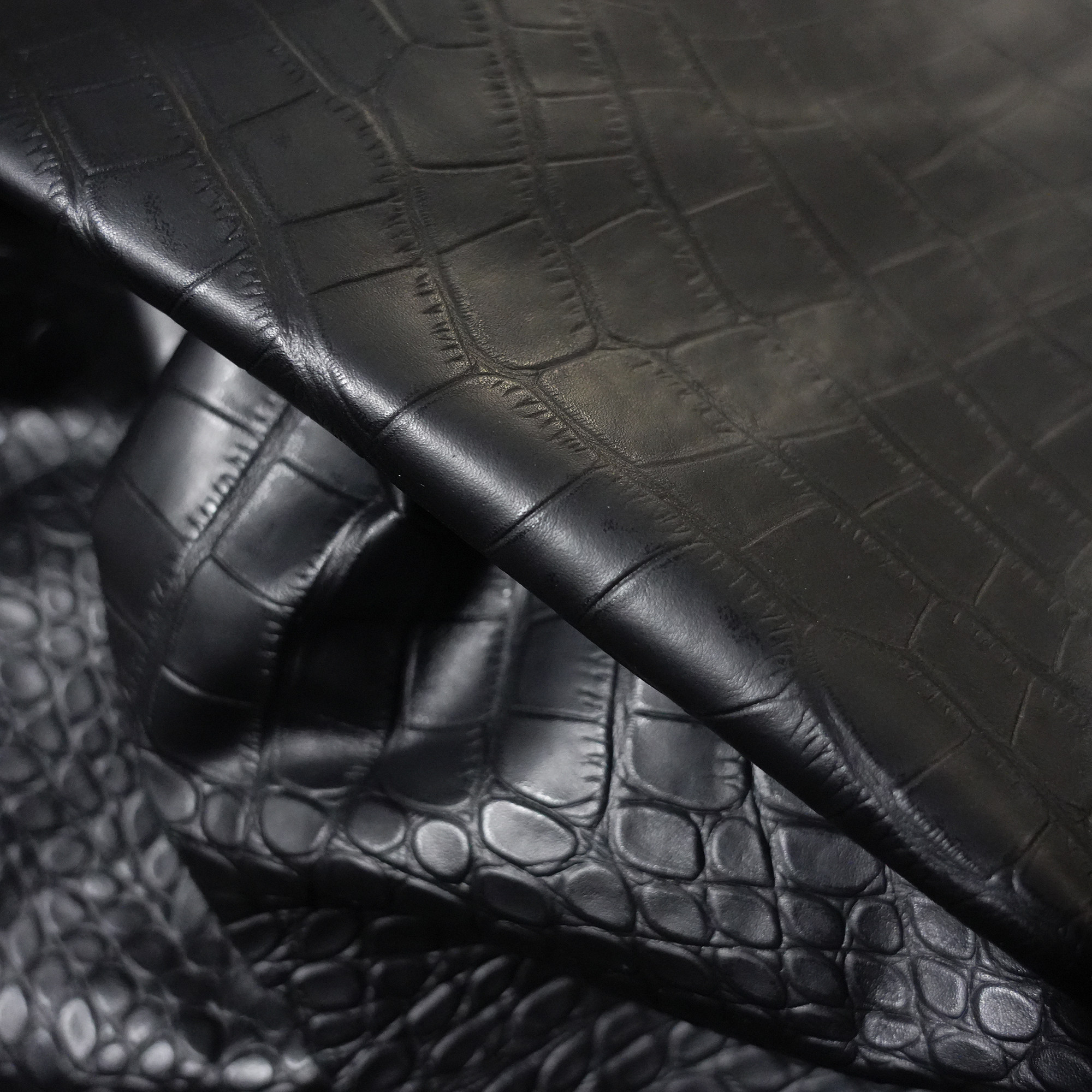 日本兵库黑色油蜡擦蜡鳄鱼纹1.2mm手工diy手账本头层牛皮真皮皮料