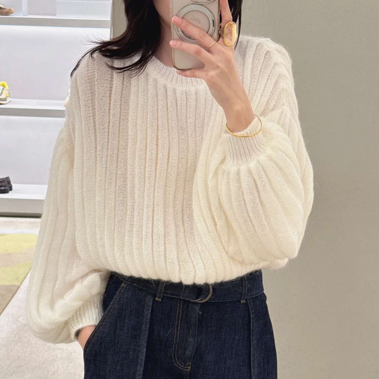 慵懒风圆领泡泡袖宽松厚款毛衣女