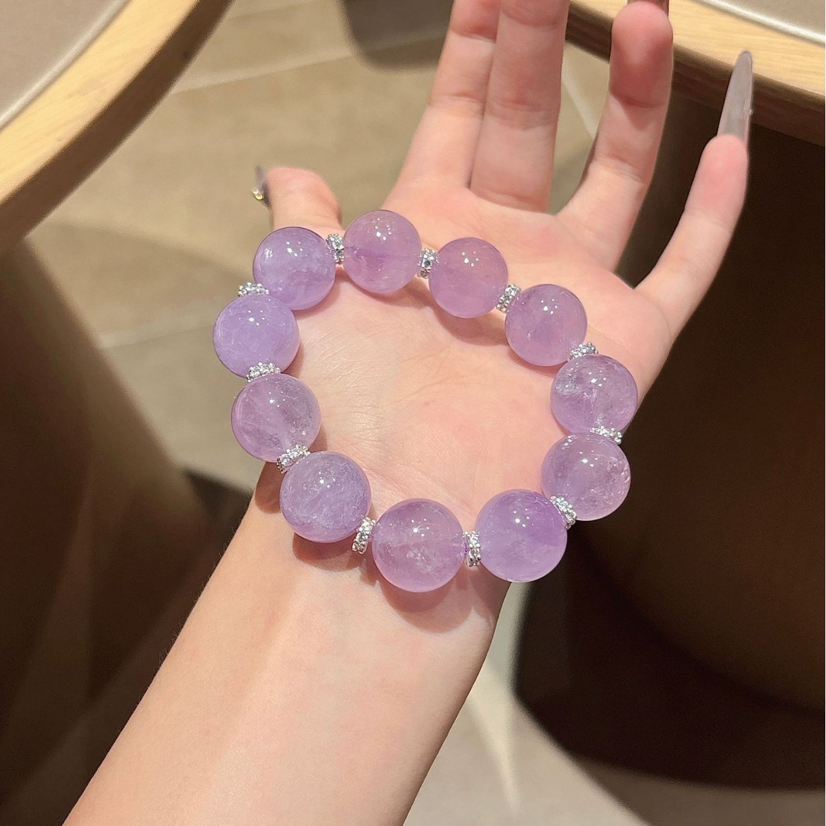 薰衣草紫水晶手串女淡紫色圆珠银链条