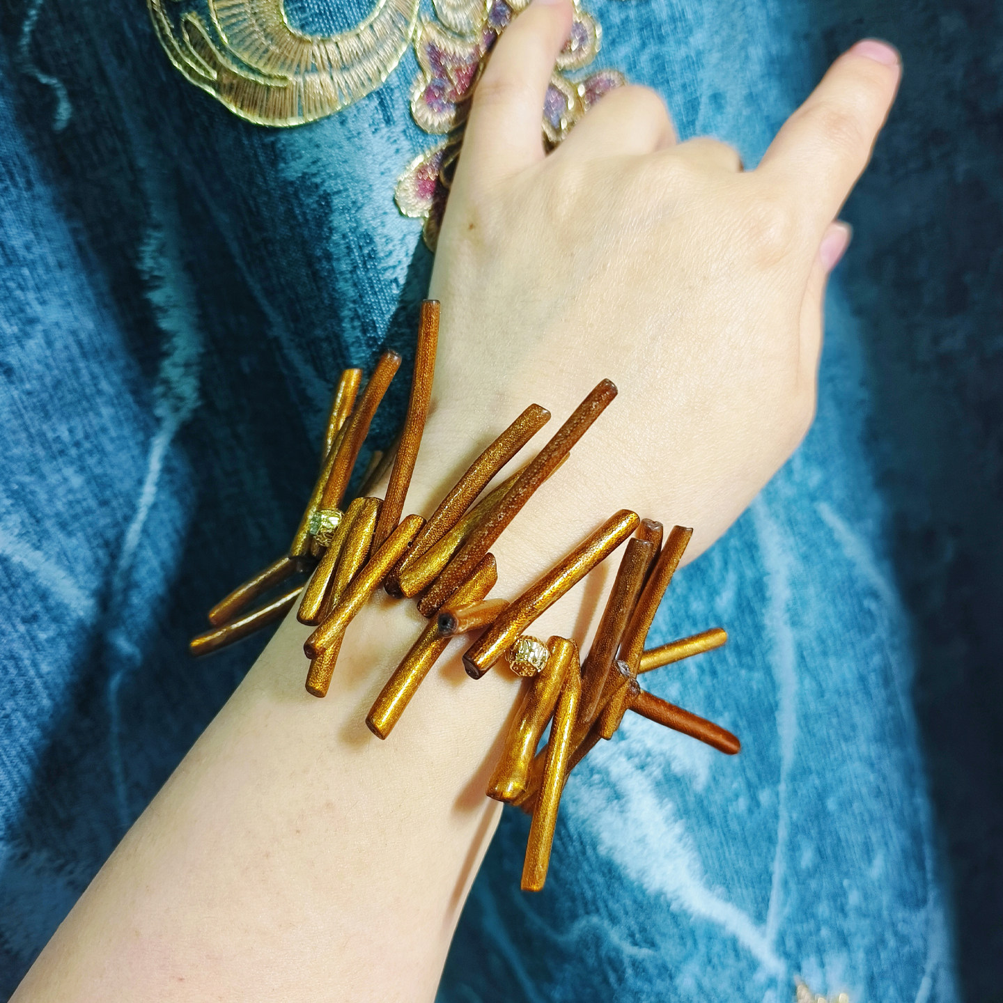 设计服务天然金柳&柳之错位欧美风手链定制直播间看实物选购朋友,个性定制/设计服务/DIY,戒指/手饰定制,淘宝优惠券,粉丝福利购,淘宝优惠卷