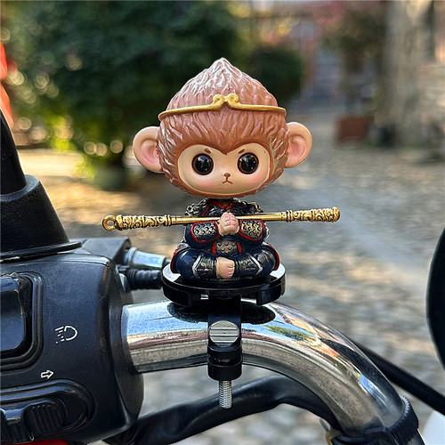 可爱大圣悟空公仔小黄鸭摆件装饰