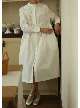 无拘2024年初秋新款多巴胺穿搭衬衫裙长裙设计感压褶长袖连衣裙女