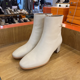 接吻猫2024冬羊皮圆头粗跟方跟短靴法式高级时装靴女KA54723-10