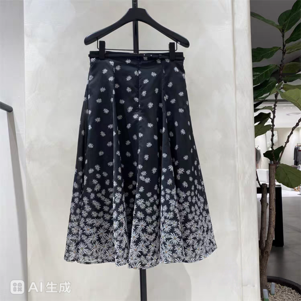 26年春夏韩版气质优雅百搭显瘦小雏菊印花高腰A字半身裙伞裙女