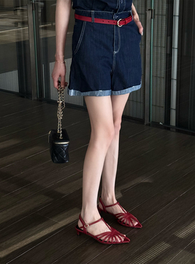 小發喵复古镂空凉鞋女夏低跟尖头显瘦百搭红色时装鞋