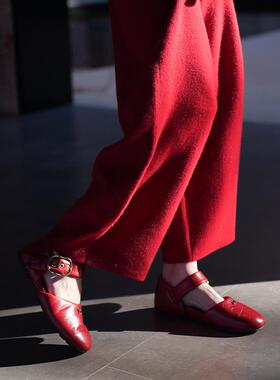 【小发喵】H家皮带扣法式红色单鞋2025年春季平底玛丽珍鞋小皮鞋