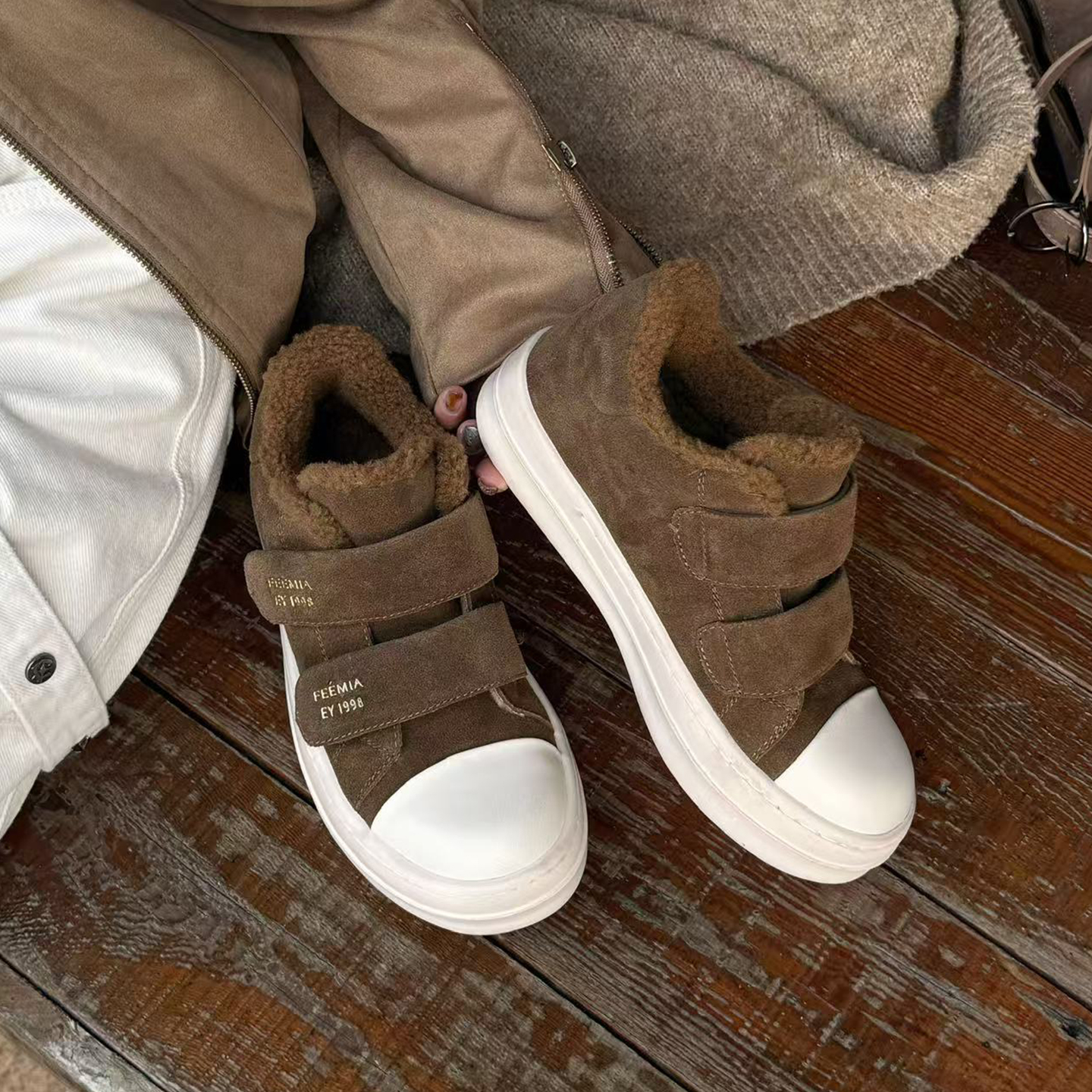 【小发喵】厚底百搭加绒魔术贴休闲鞋女秋冬真皮加厚保暖鞋棉鞋